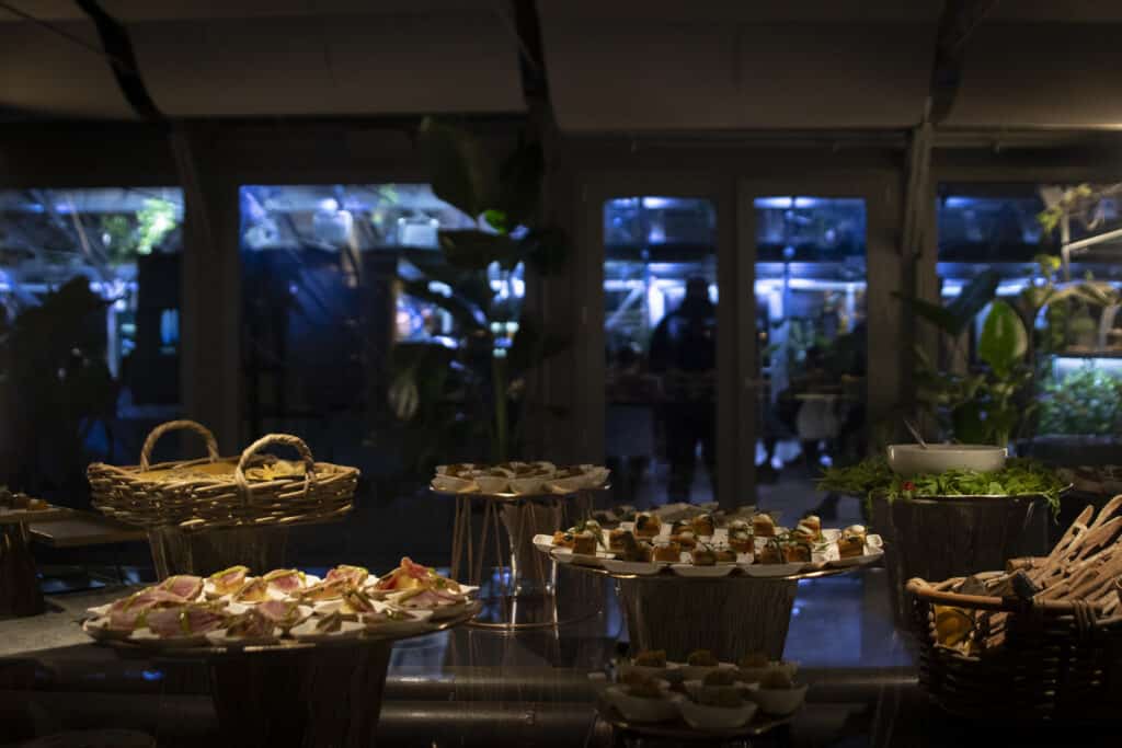 Buffet nella Serra Madre